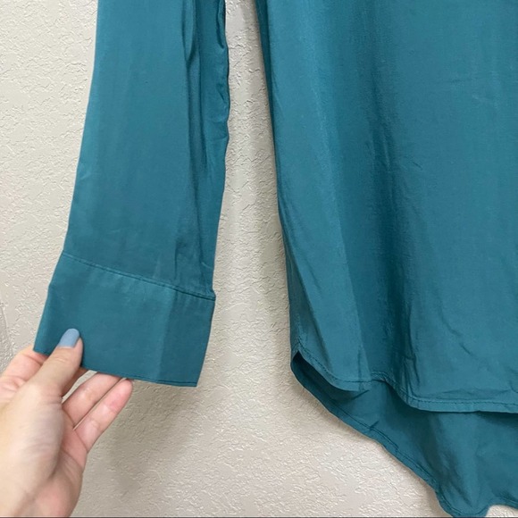 Sandra Ingrish Tunic Top blueish Green button down sz L - Picture 8 of 9